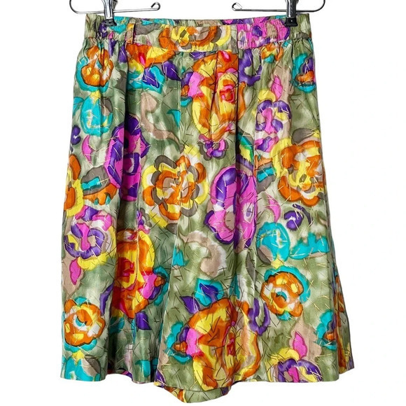 Vintage Pants - Vintage RESTLESS CLOTHIER 90s Silk Watercolor Floral Flowing Shorts Size M